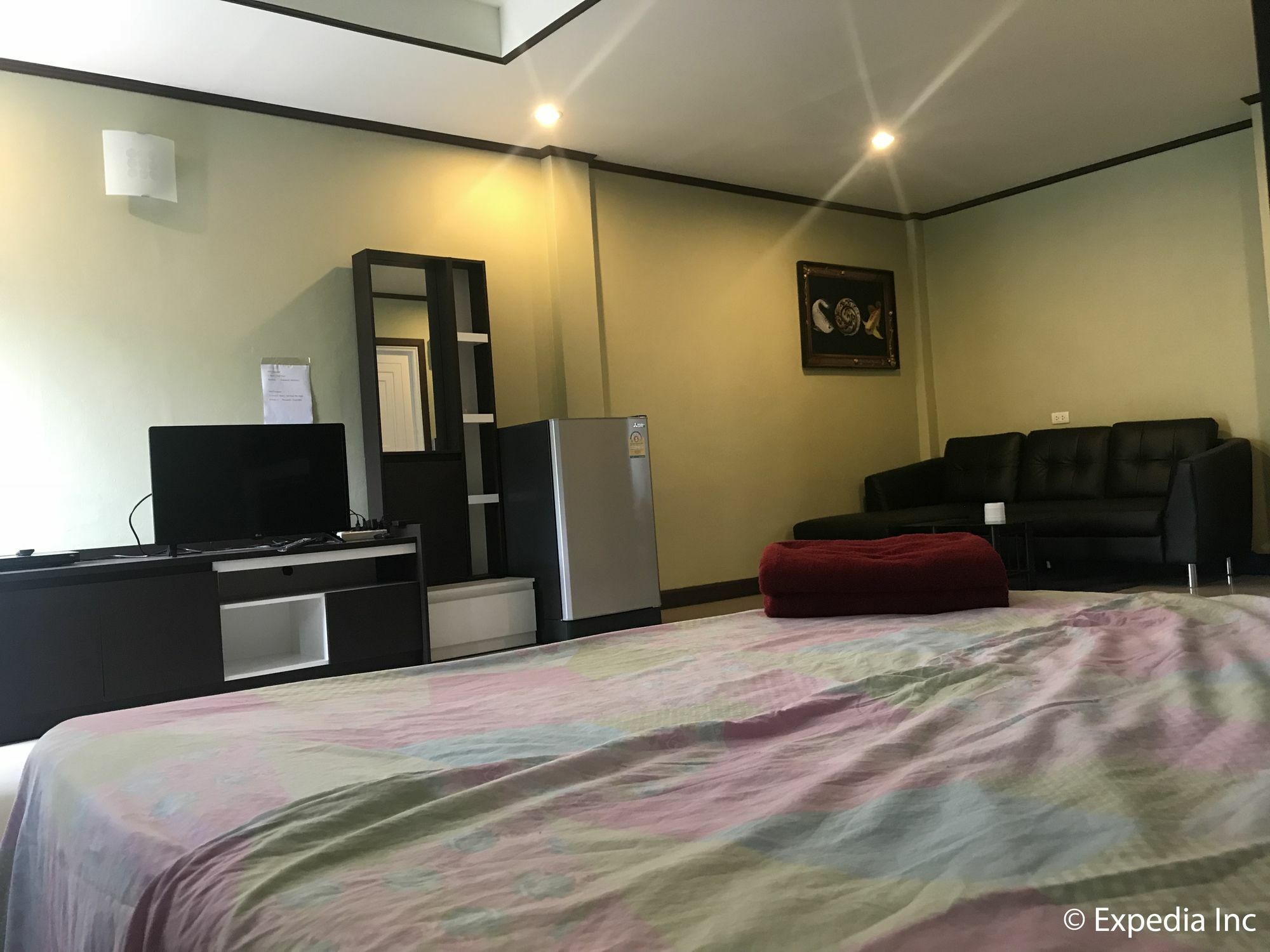 Burnout Guesthouse Pattaya Eksteriør billede