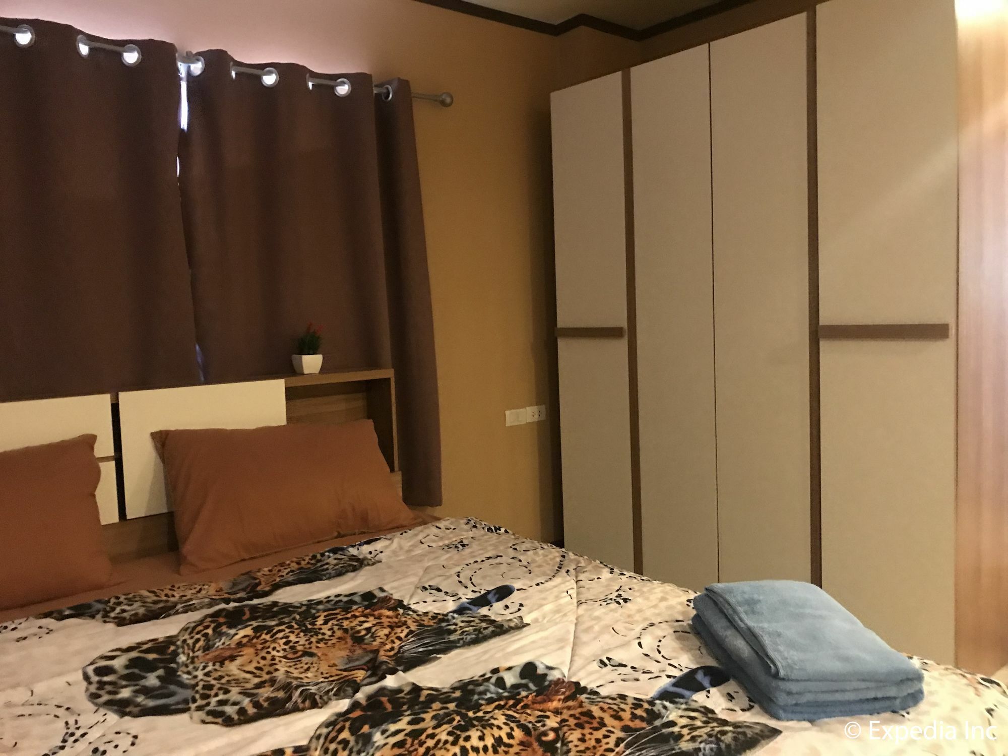 Burnout Guesthouse Pattaya Eksteriør billede