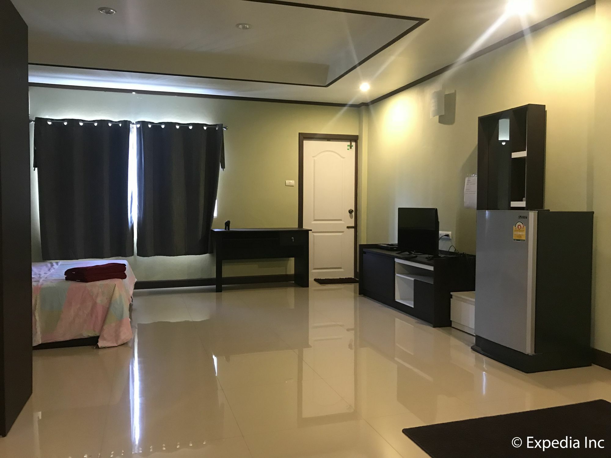 Burnout Guesthouse Pattaya Eksteriør billede