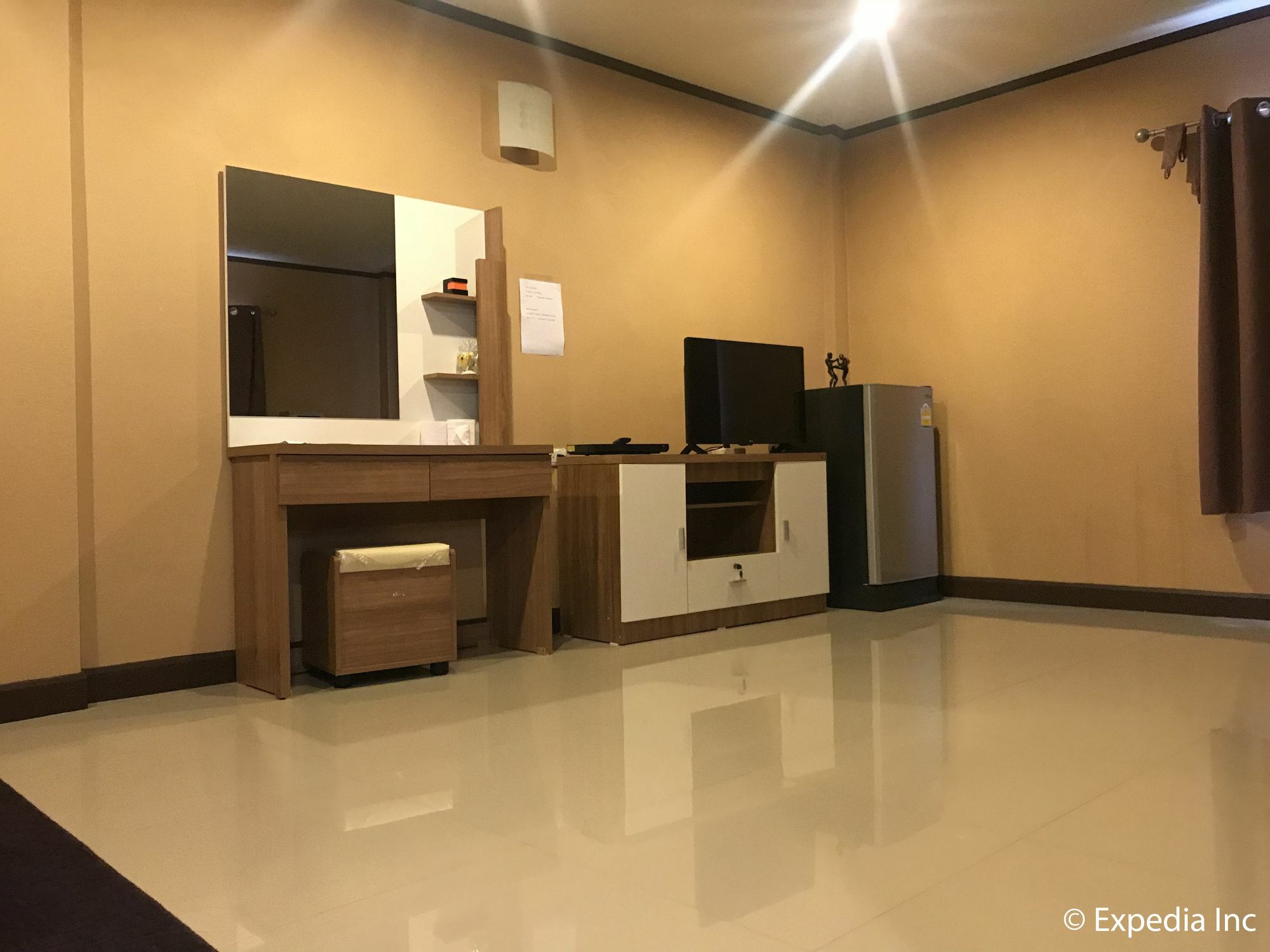 Burnout Guesthouse Pattaya Eksteriør billede